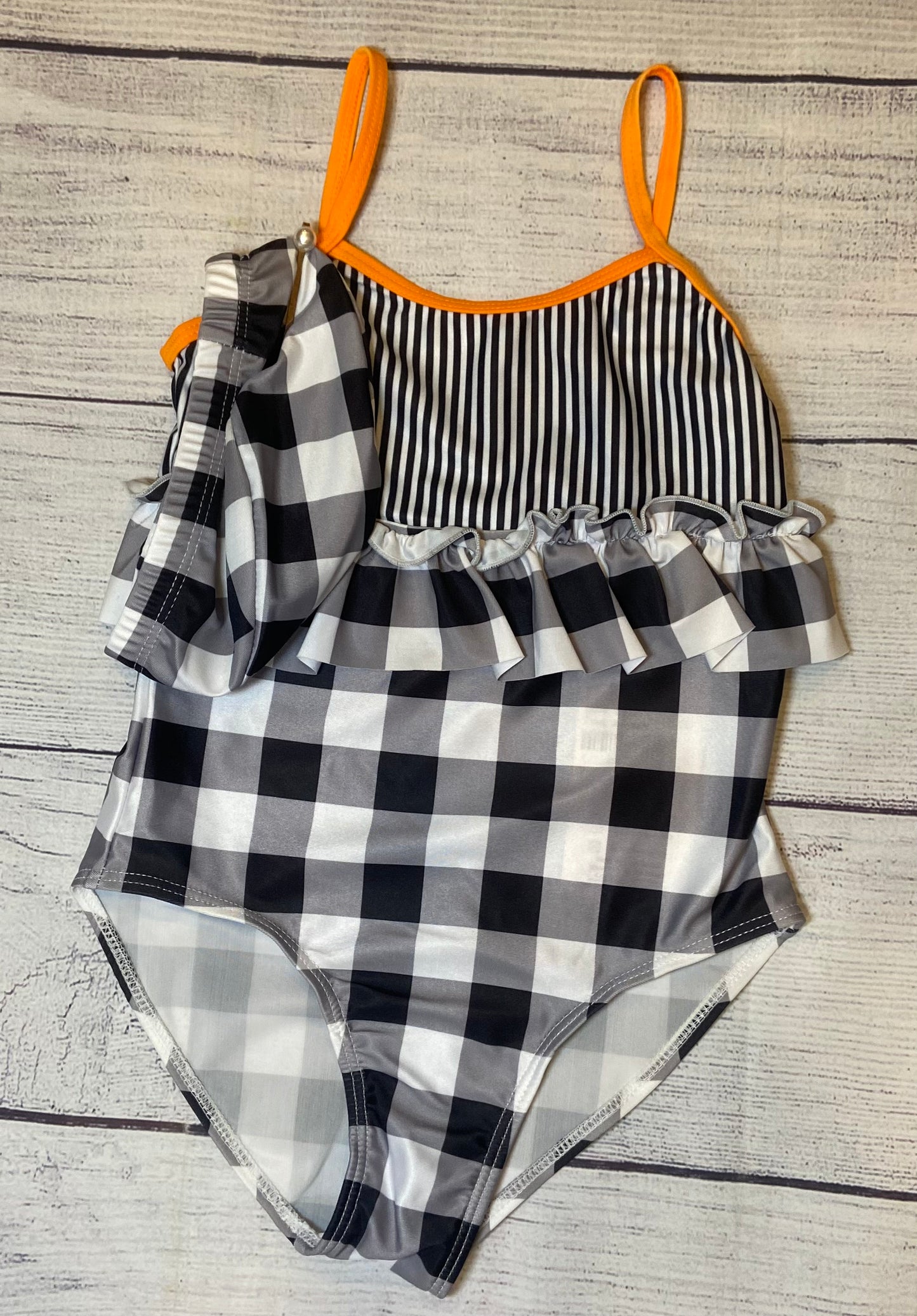 Girls Bathing Suit Swimwear w/Cap Black/white Checker size 4-5 yrs