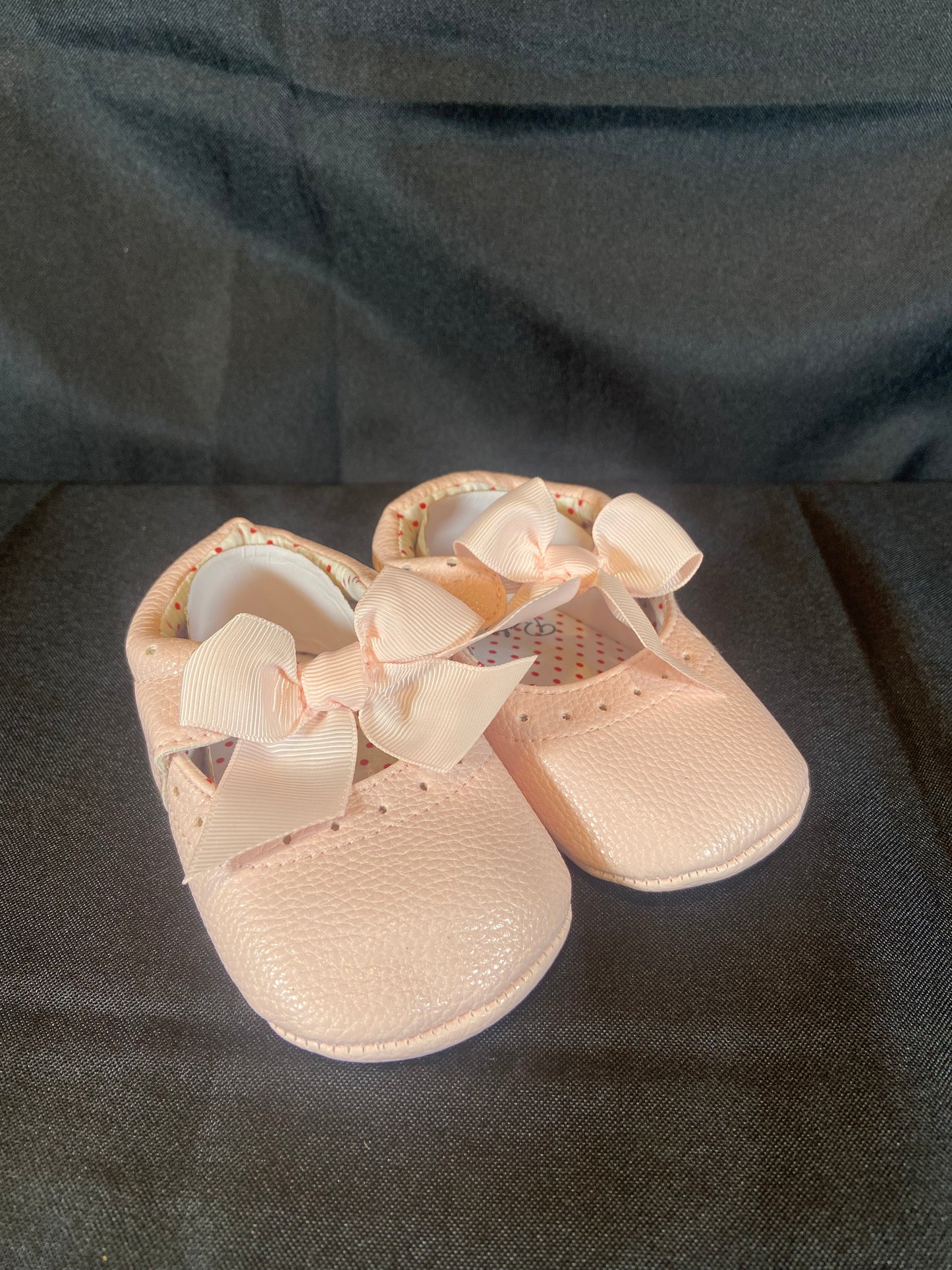 Pink Leather like Toddler shoes with Pink Bow NWT Size 12 months