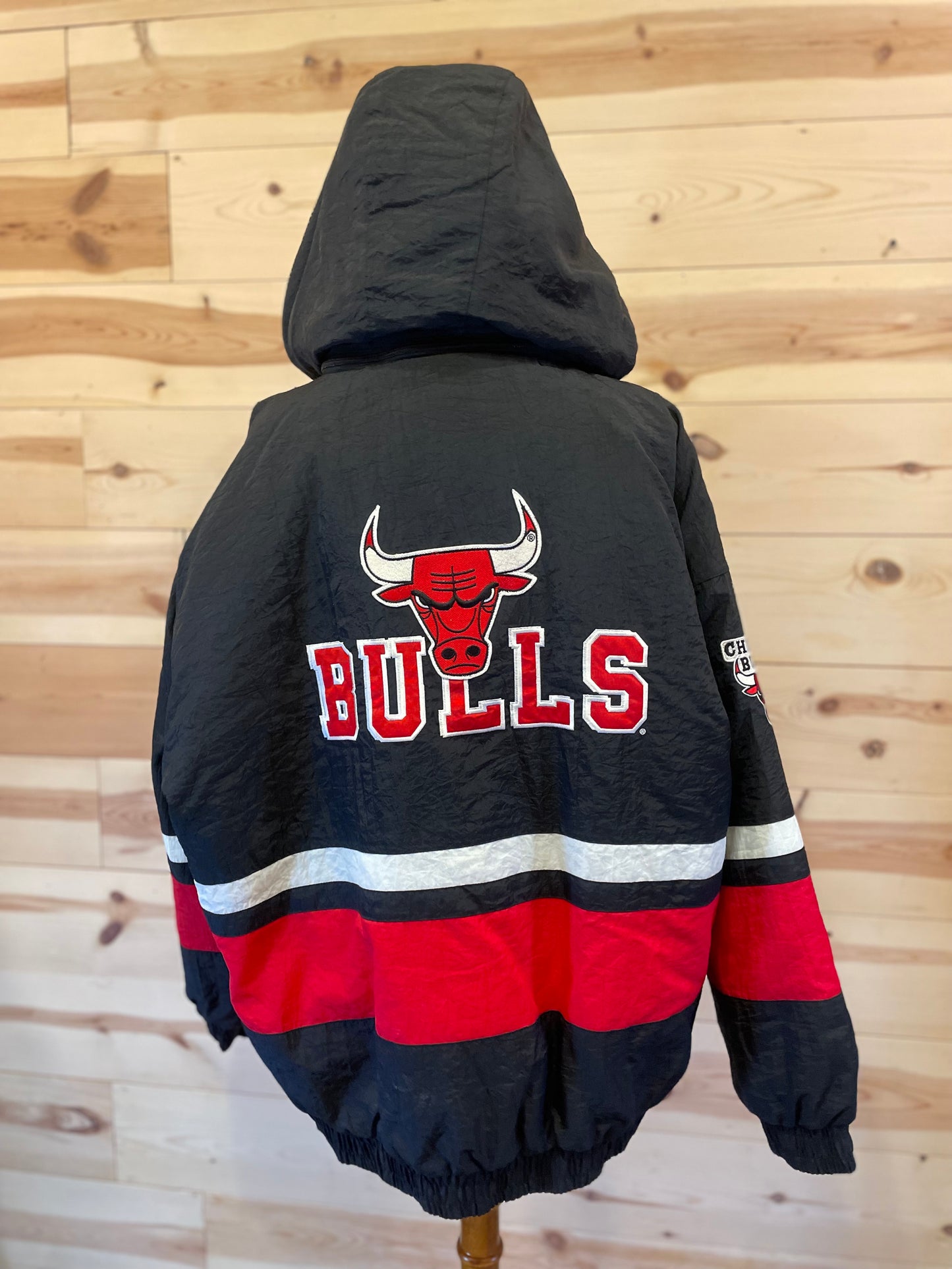 Chicago Bulls APEX Retro Embroidered RARE Adult Coat Size XLarge