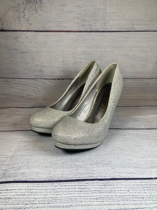 De Blossom Collection Silver Sparkle Heel Shoes Womens size 6