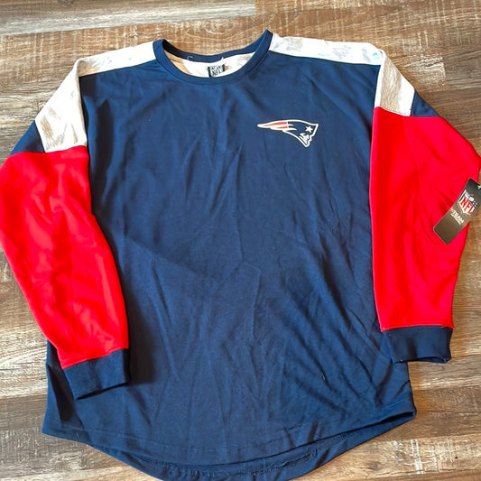 NFL New England Patriots NEW!!! Oversized Women’s Sweatshirt size medium