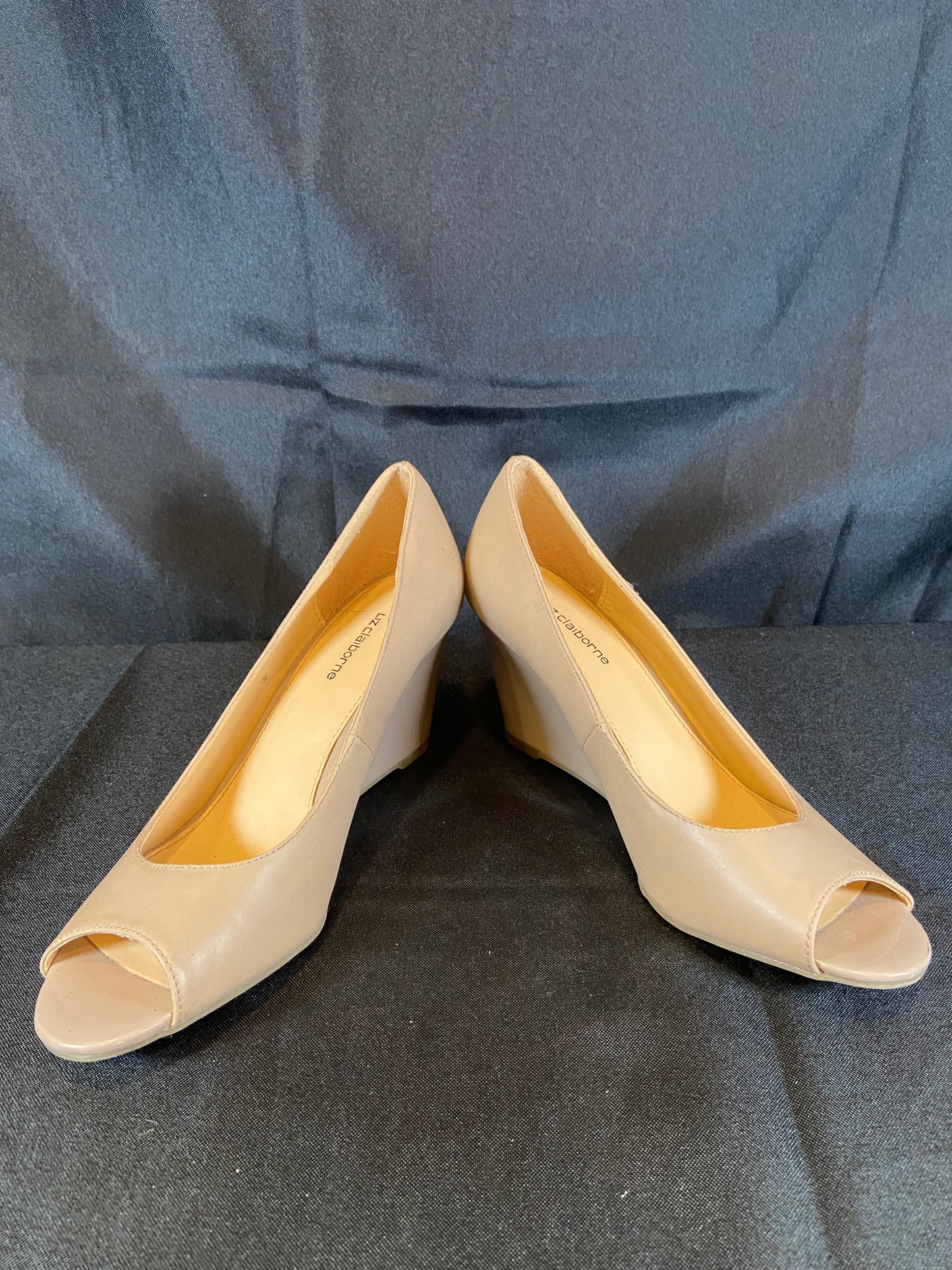 Liz Claiborne Tan Wedge Sandals Women size 6.5