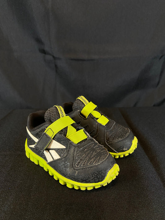 Reebok Black & Green Velcro Sneaker Baby size 4