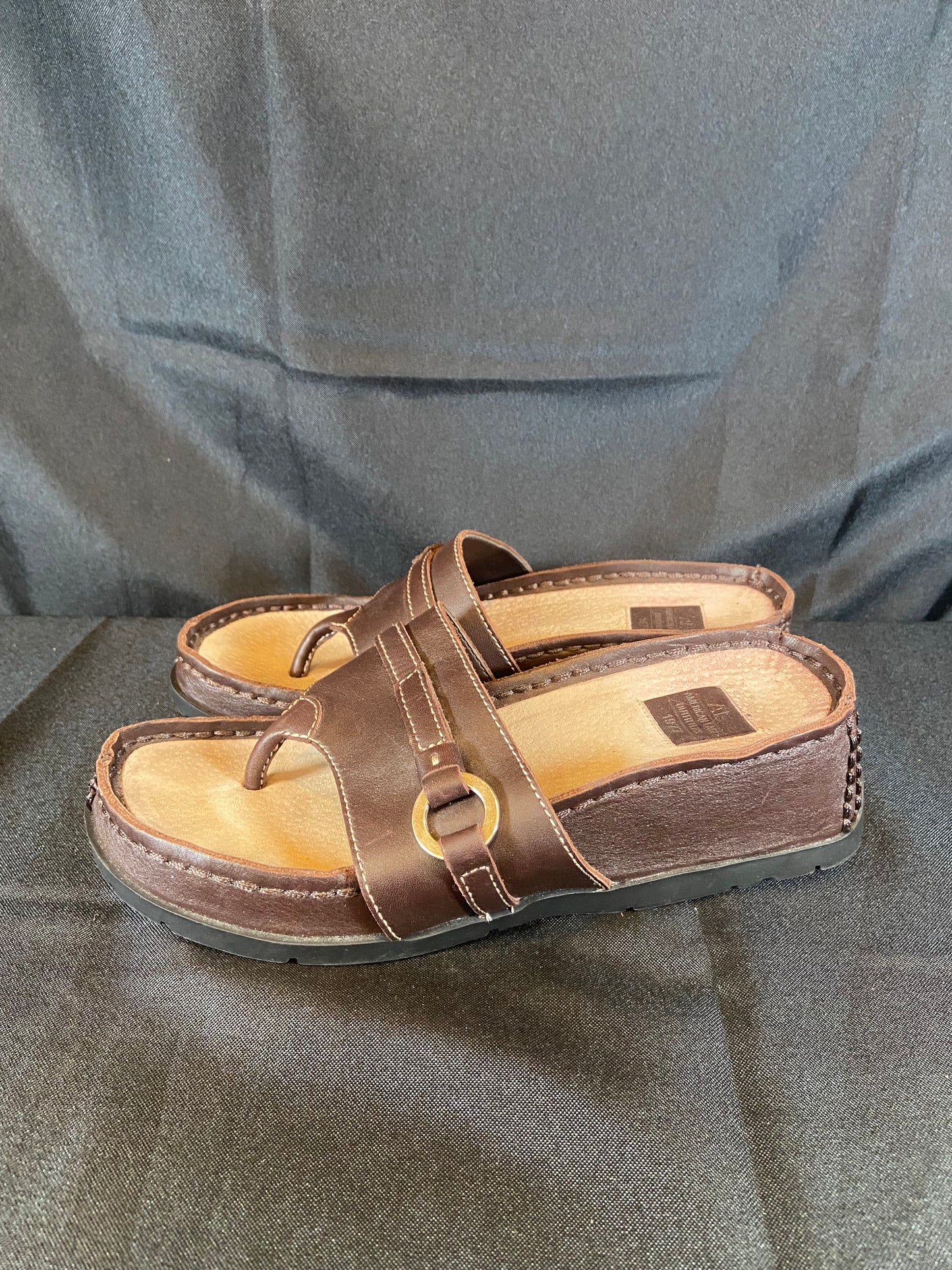 American Eagle Brown Wedge Heel Sandal Women size 8