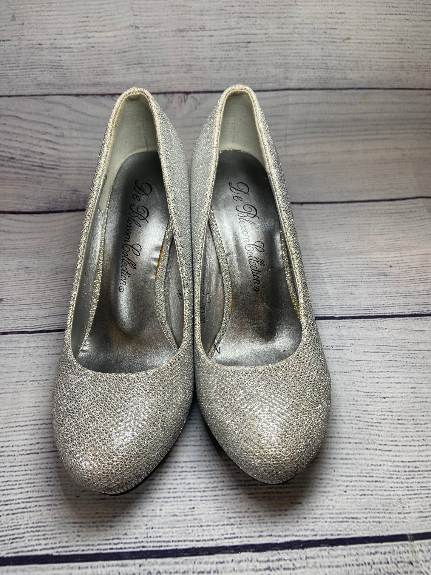 De Blossom Collection Silver Sparkle Heel Shoes Womens size 6