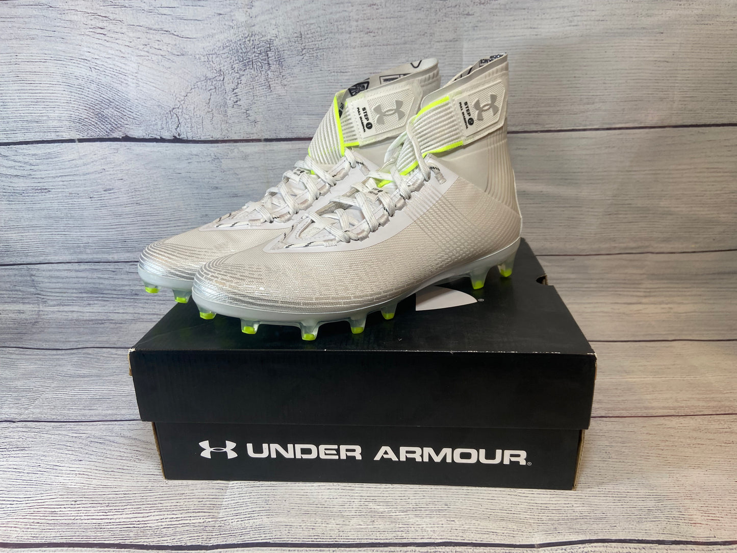 Under Armour Highlight MC High Top White & Silver Football Cleats Men size 11 NWOB