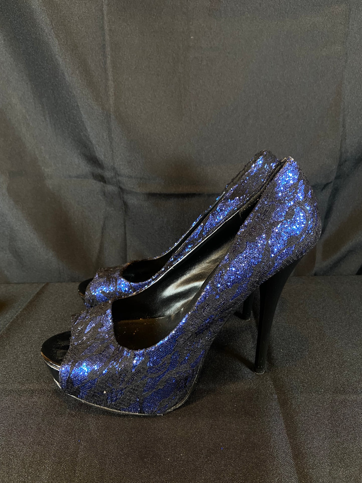 Deb Blue Glitter with Black Lace Pump Heels Womens size 9