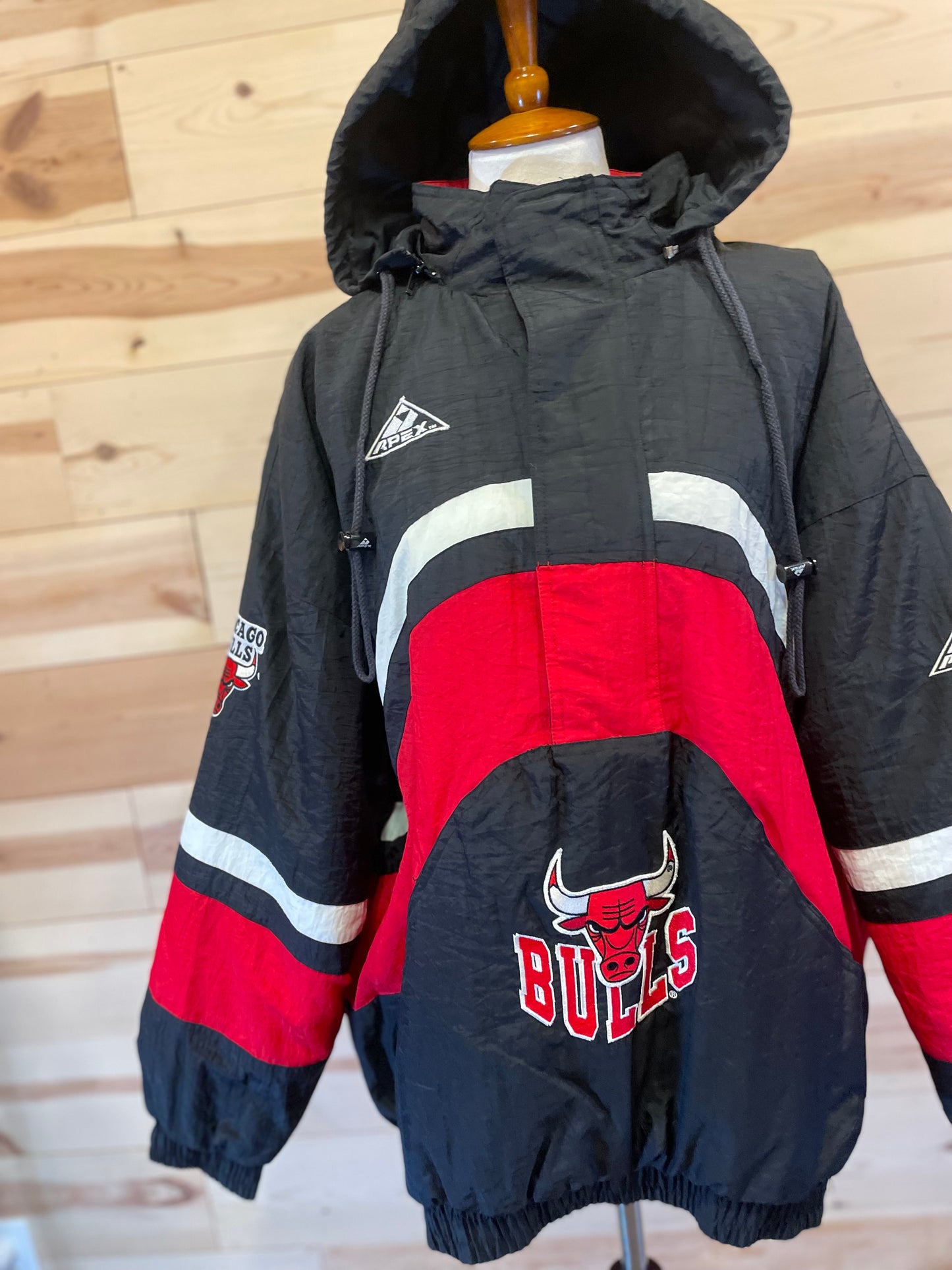 Chicago Bulls APEX Retro Embroidered RARE Adult Coat Size XLarge