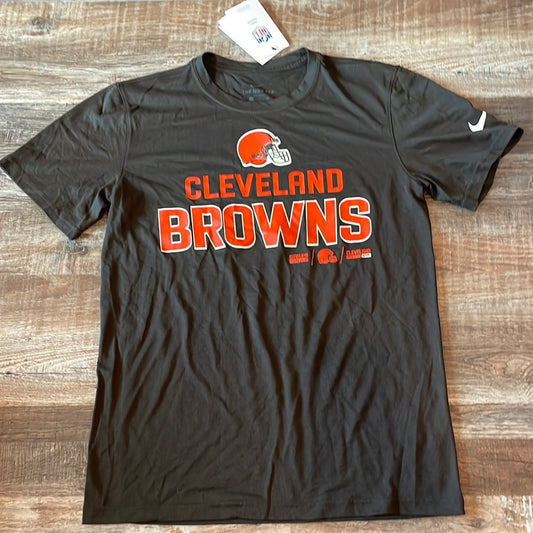 NFL NIKE Cleveland Browns NWT Short Sleeve Adult Shirt size small