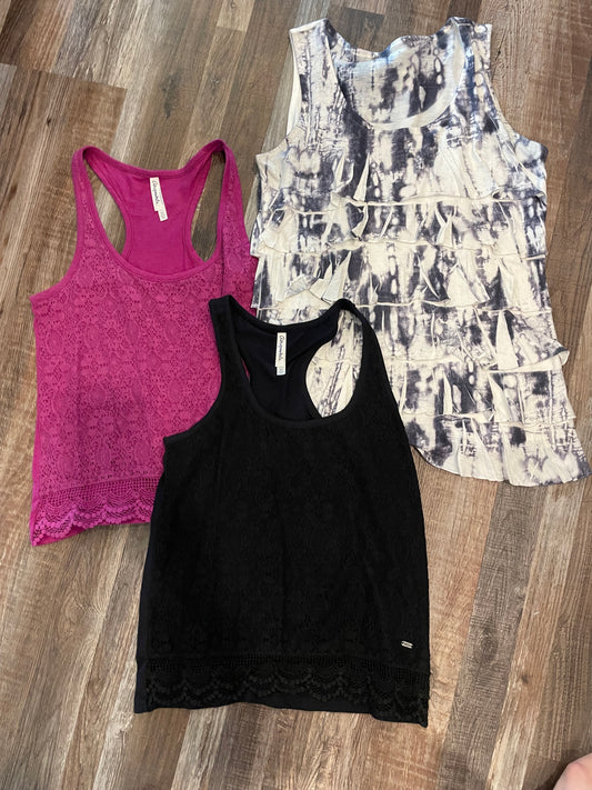 Lot of 3- Womens Aeropostale Lace Tank Tops & more size medium