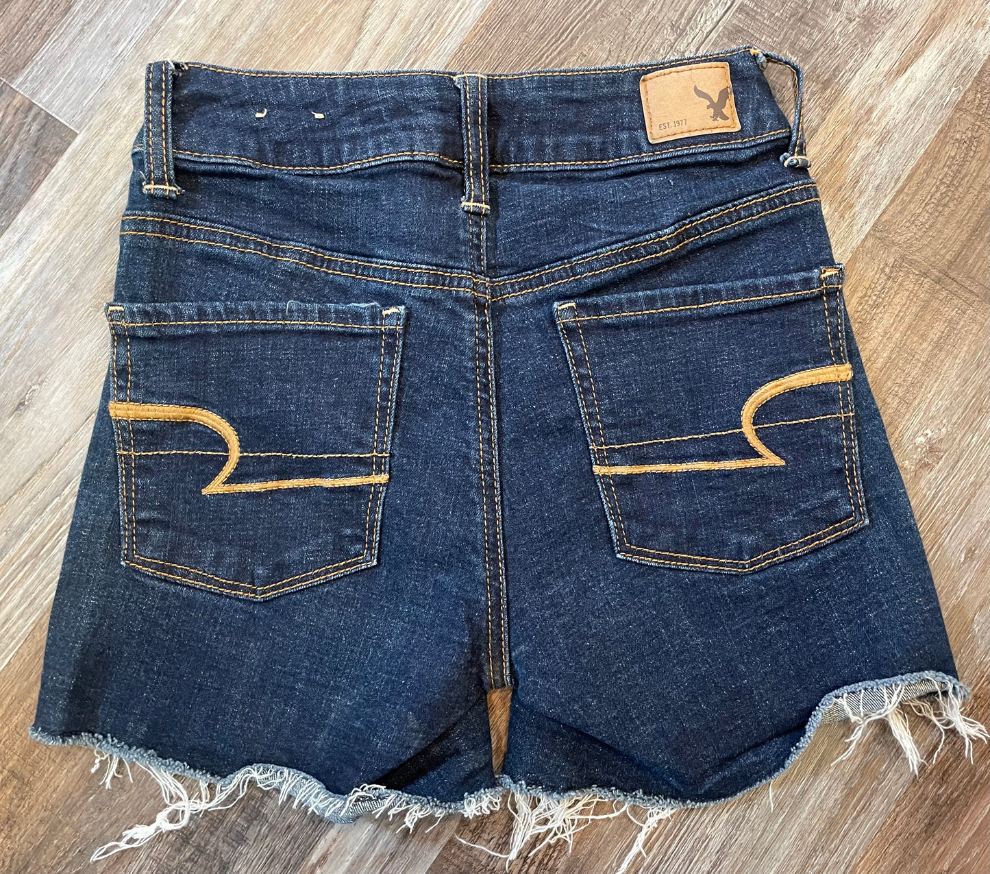 American Eagle Jean Shorts Super Stretch cut off Womens size 00