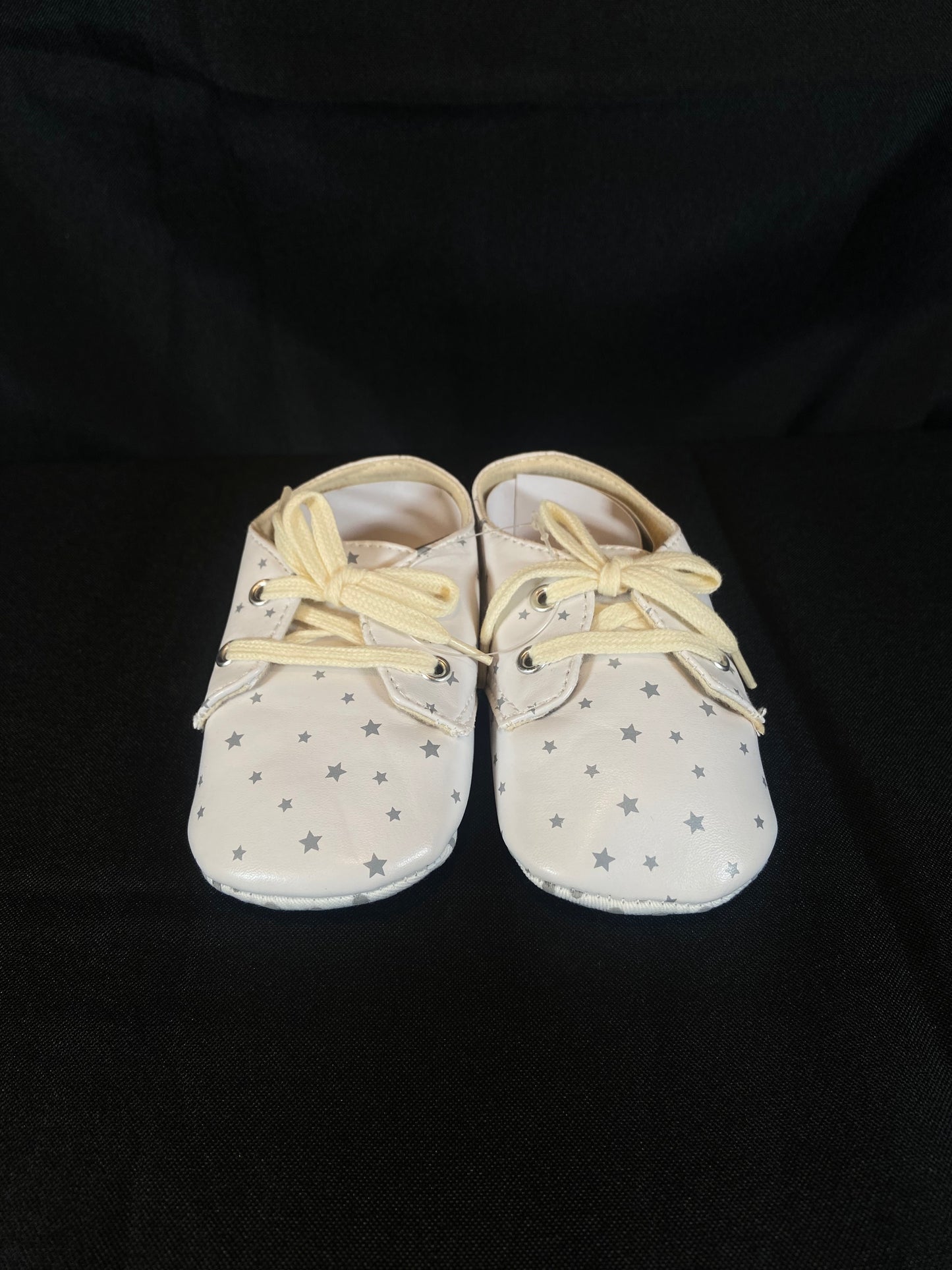 White Toddler Leather like Shoes with Gray Stars size 9-12 months NWT