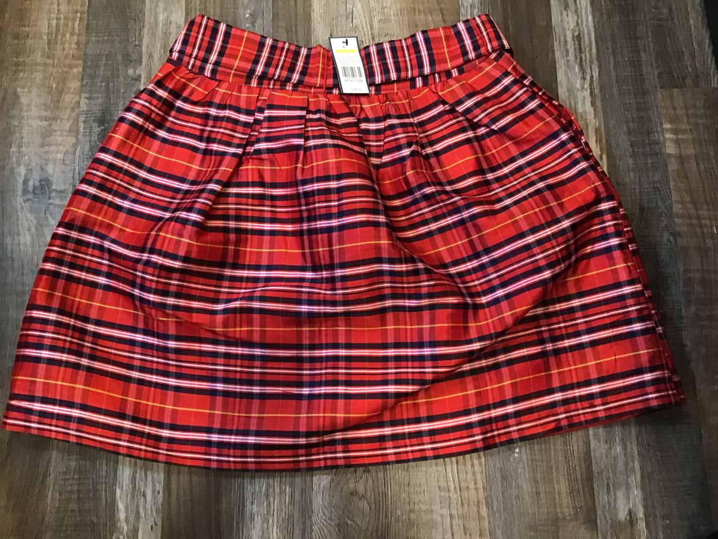 Crown & Ivy Plaid Wrap Around Skirt Womens size 6 NWT Retails $59.50