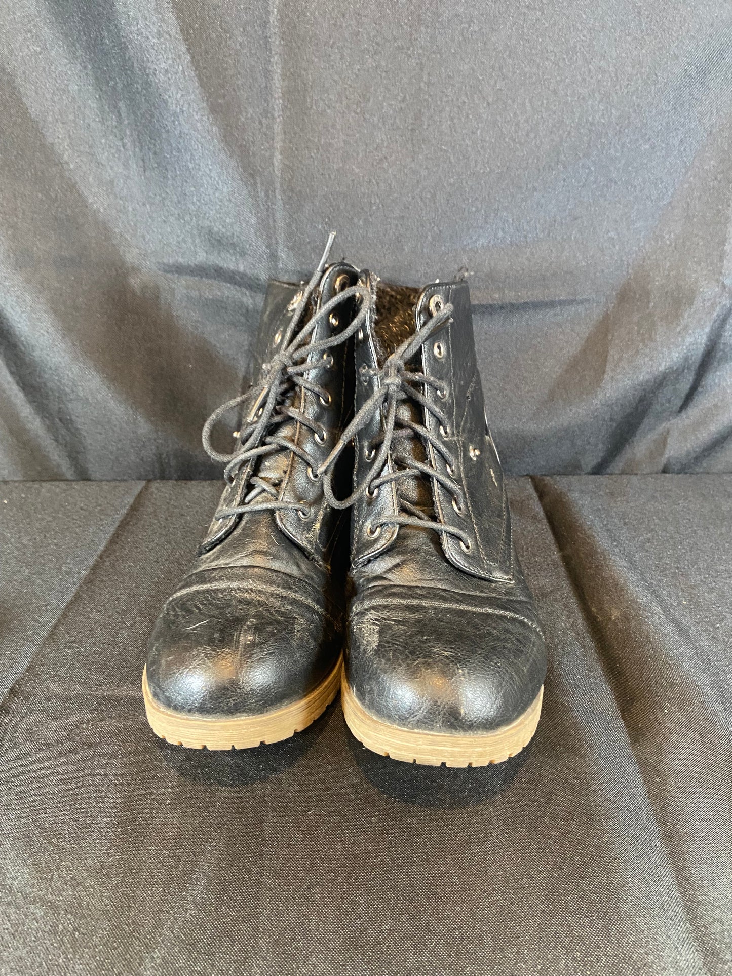 Refresh Short Black Fold Down Combat Boot Women size 6.5