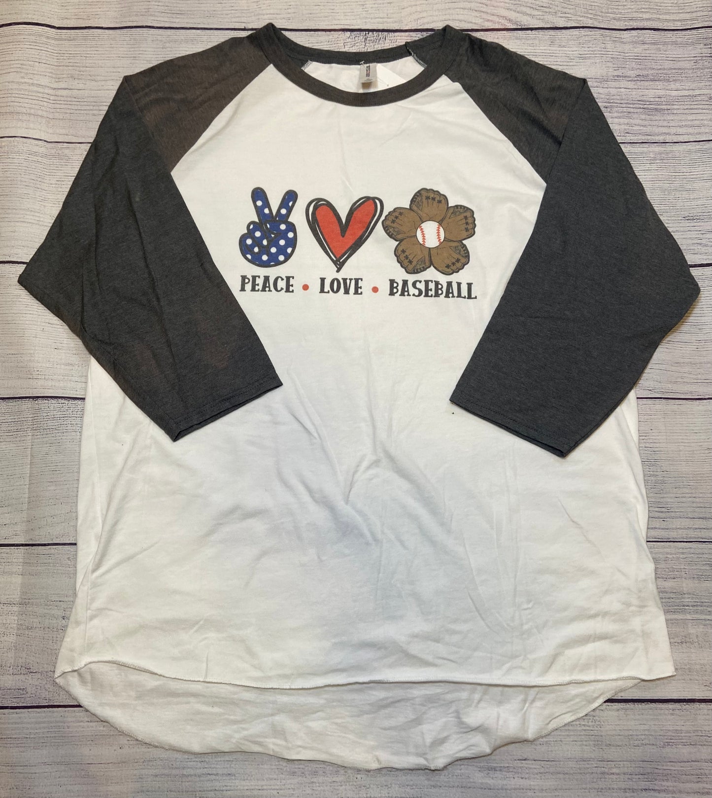 “peace love baseball” 3/4 Sleeve White Shirt Womens Size XL