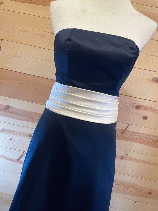 Forever Yours Navy Blue Strapless Dress w/wide White Sash Size 2