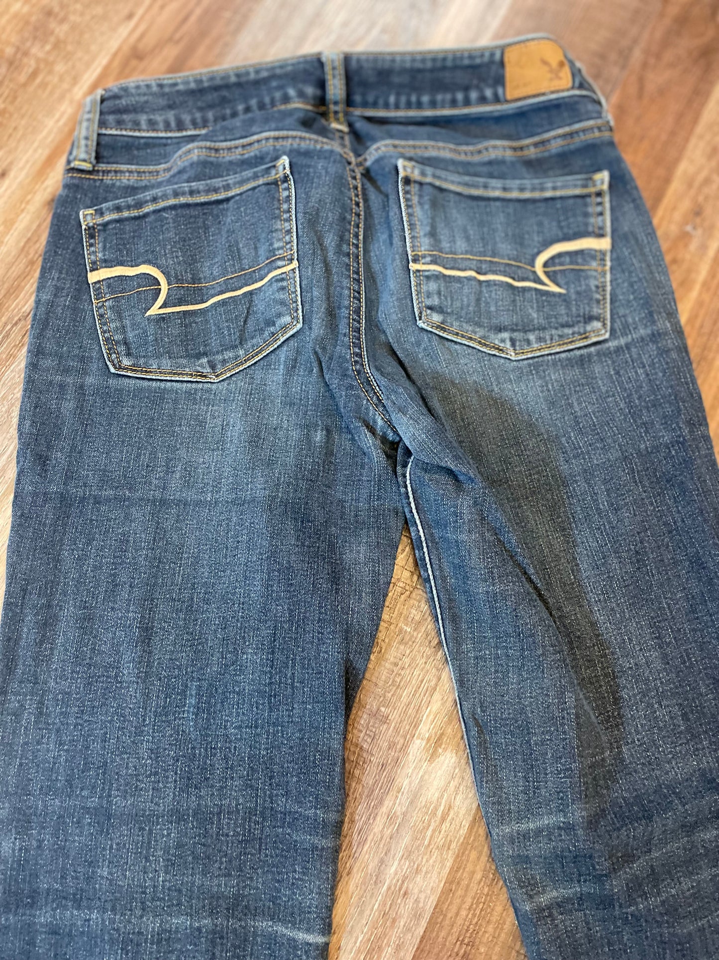 American Eagle Skinny Women’ jeans size 6