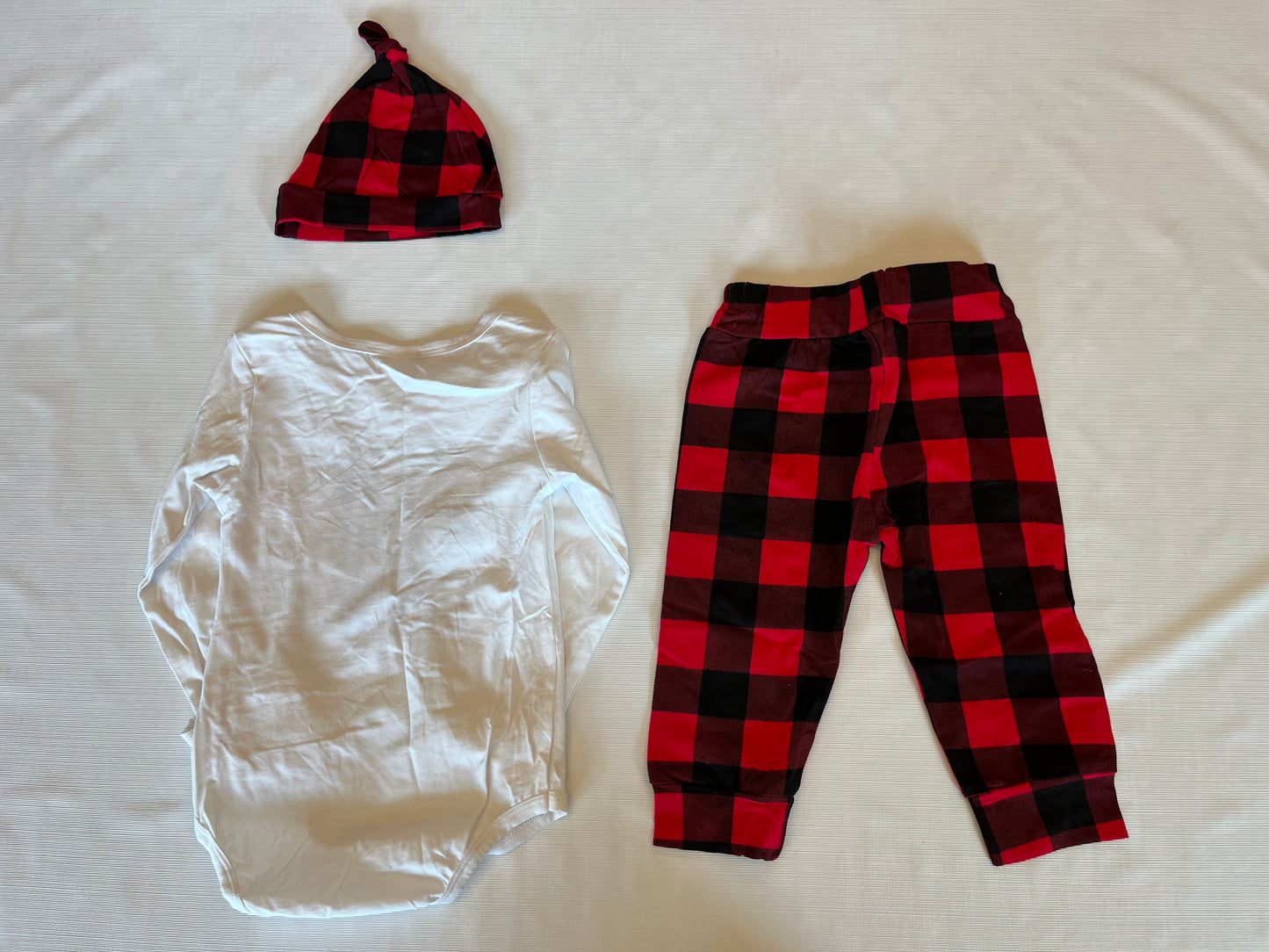 Boutique NEW!!  Infant "New to the Crew" Onesie/pants Set Buffalo Red 18mtn