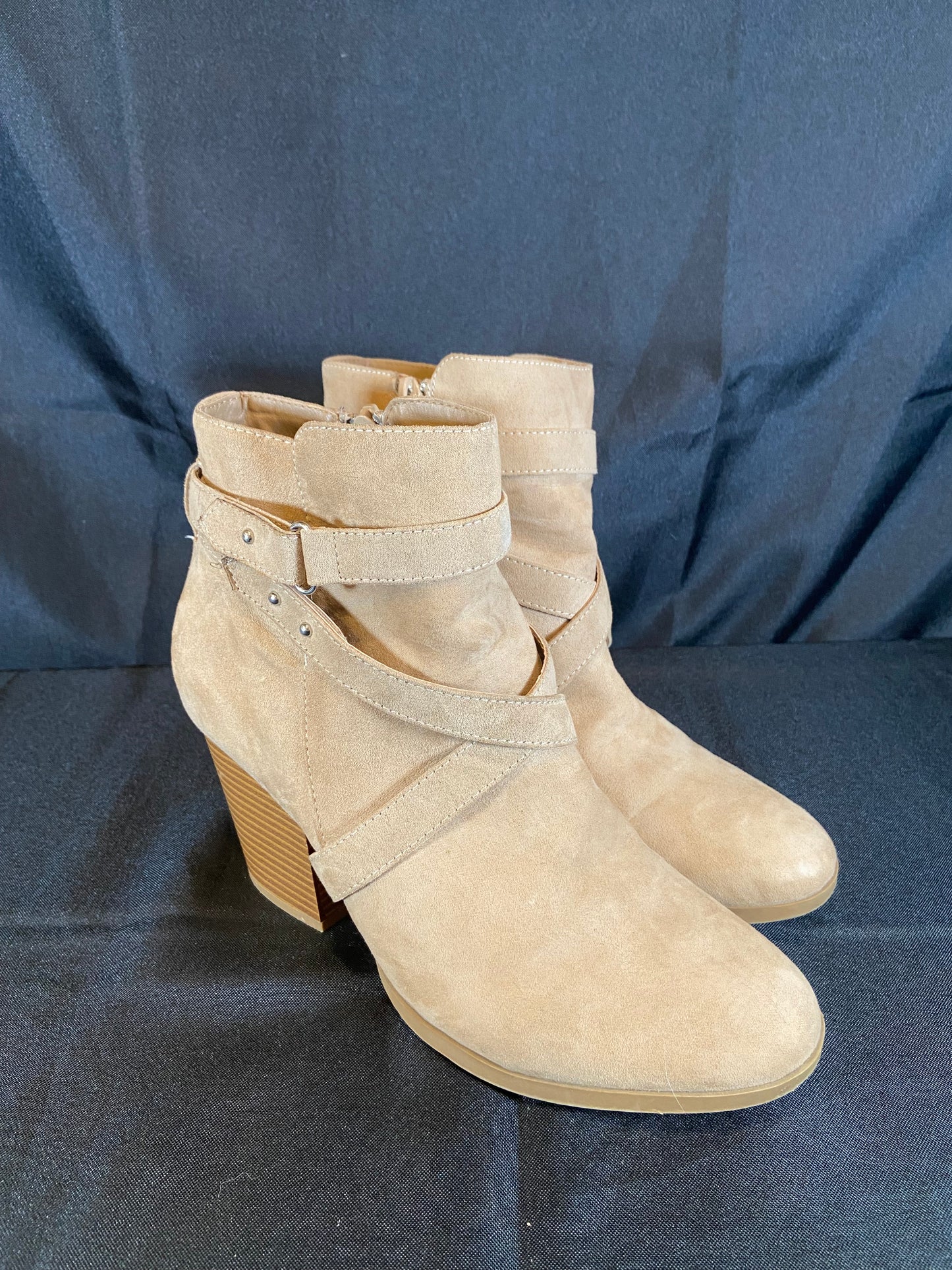 Ana Lexington Short Tan Faux Suede Heel Boot Womens size 9