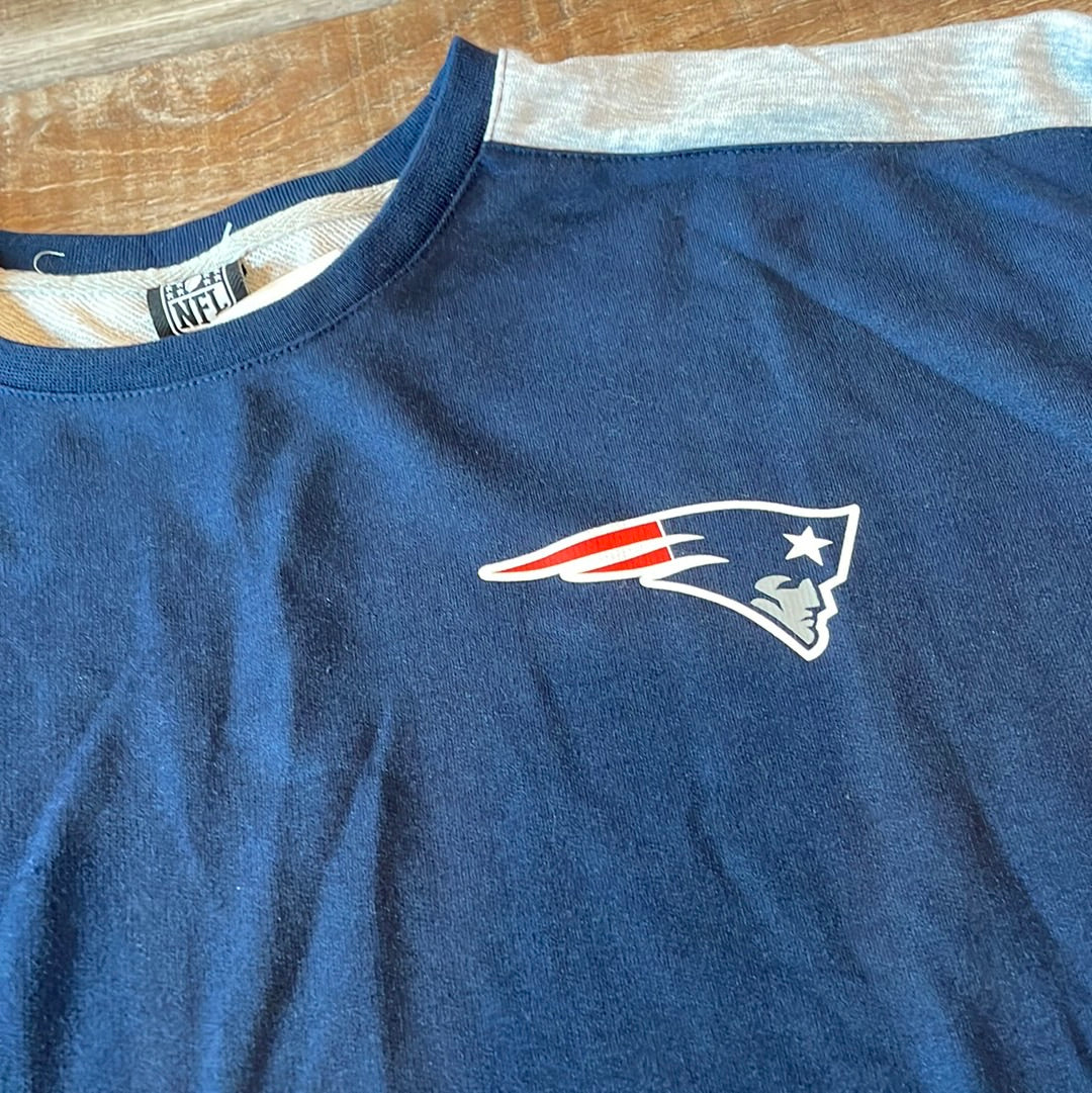 NFL New England Patriots NEW!!! Oversized Women’s Sweatshirt size medium