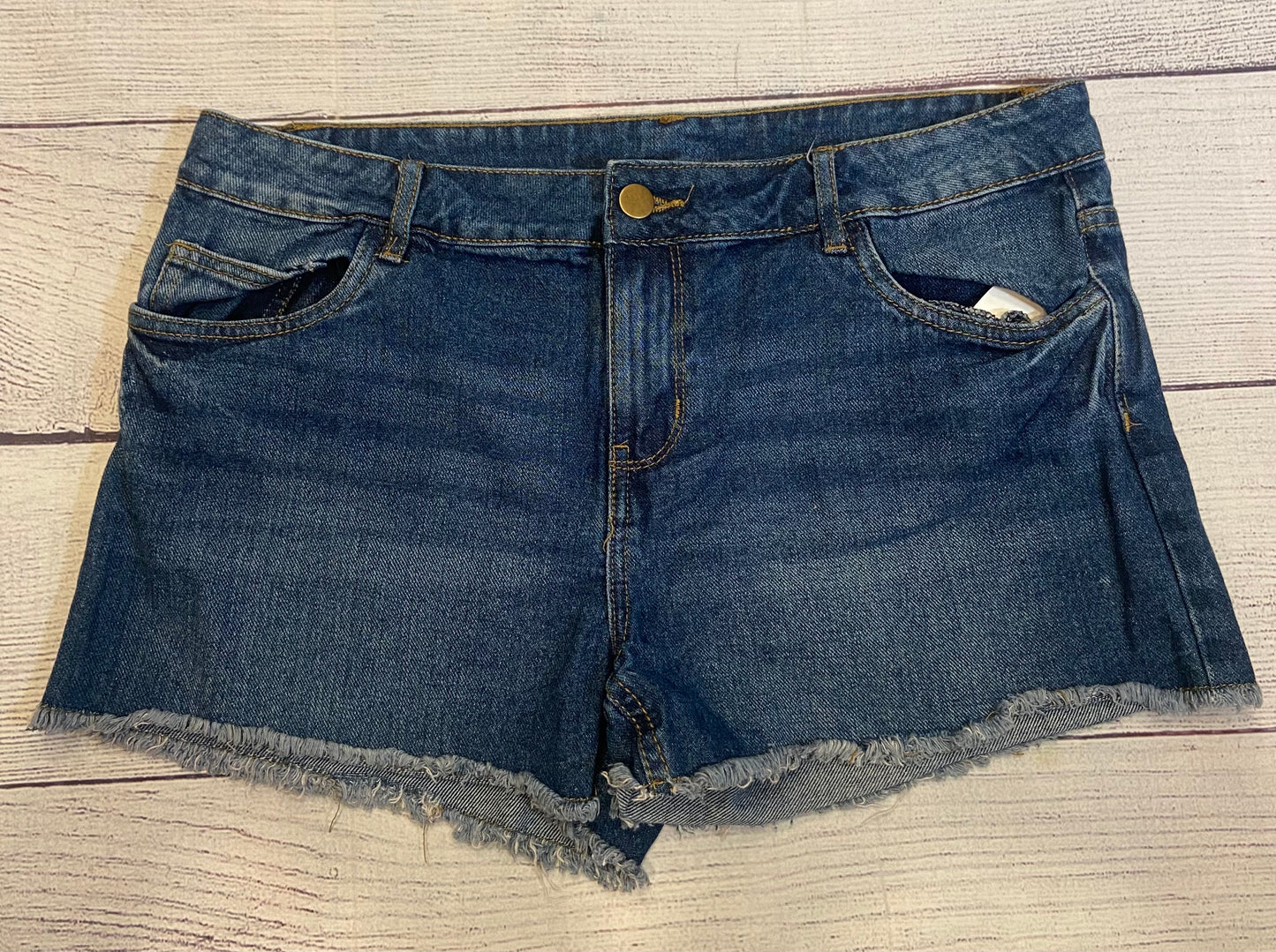 Womens Dark Jean Shorts size 6 NWT