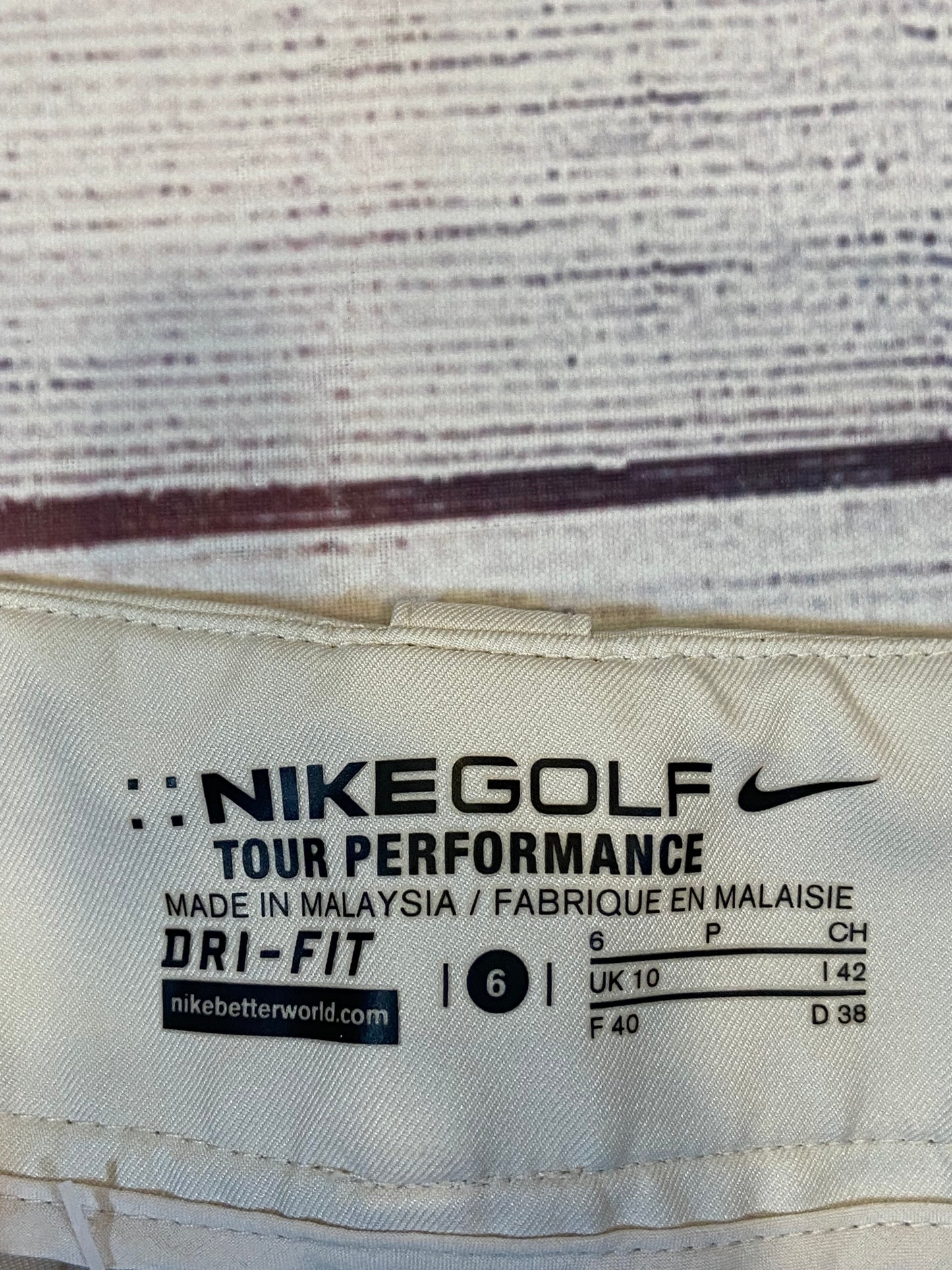 Nike Golf Tour Performance Womens Khaki Dr-Fit Capri Pants size 6