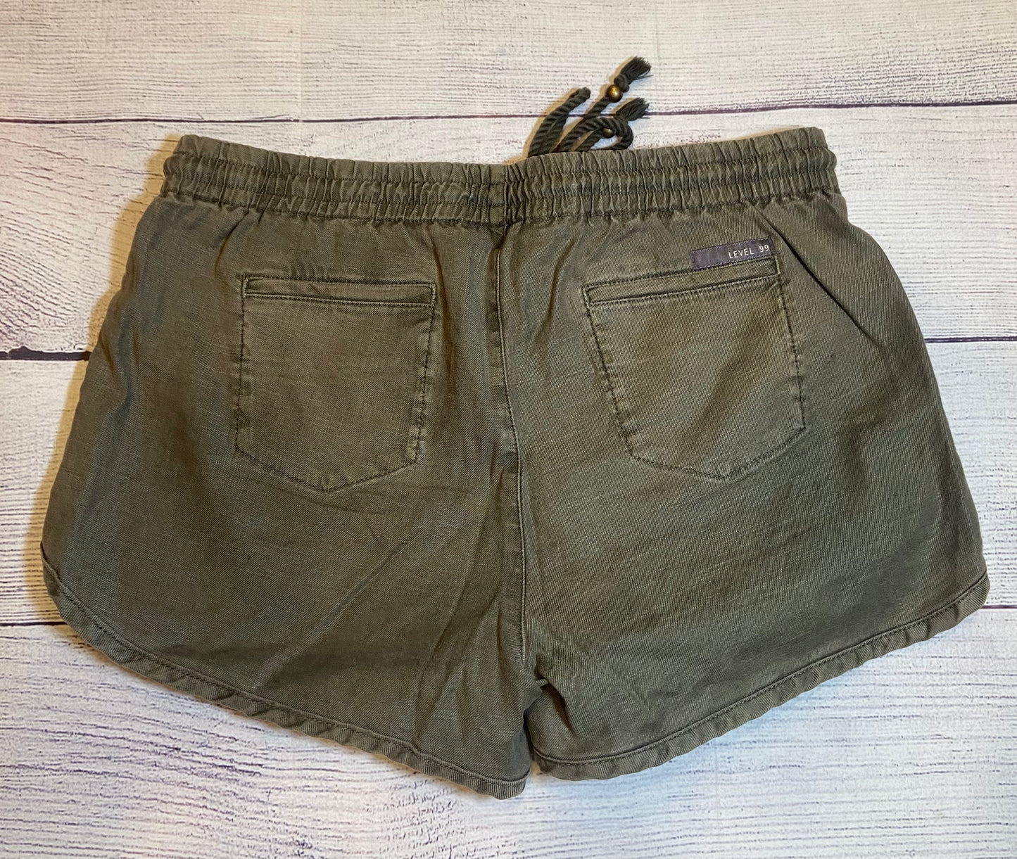 Level 99 Green Khaki Shorts Womens size Medium