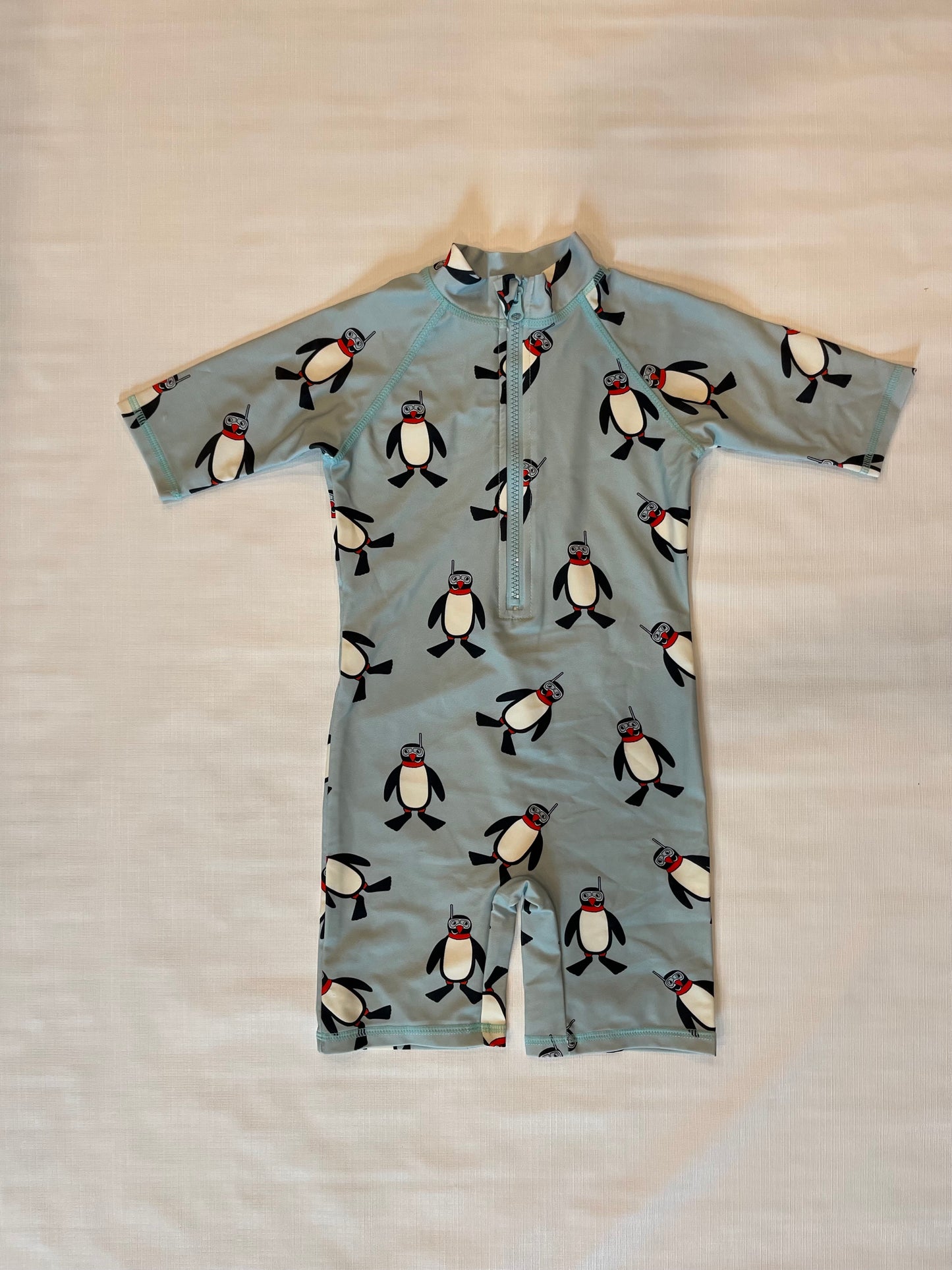 Blue Penguin Boys Bodysuit Swimwear w/hat size 6 NWOT