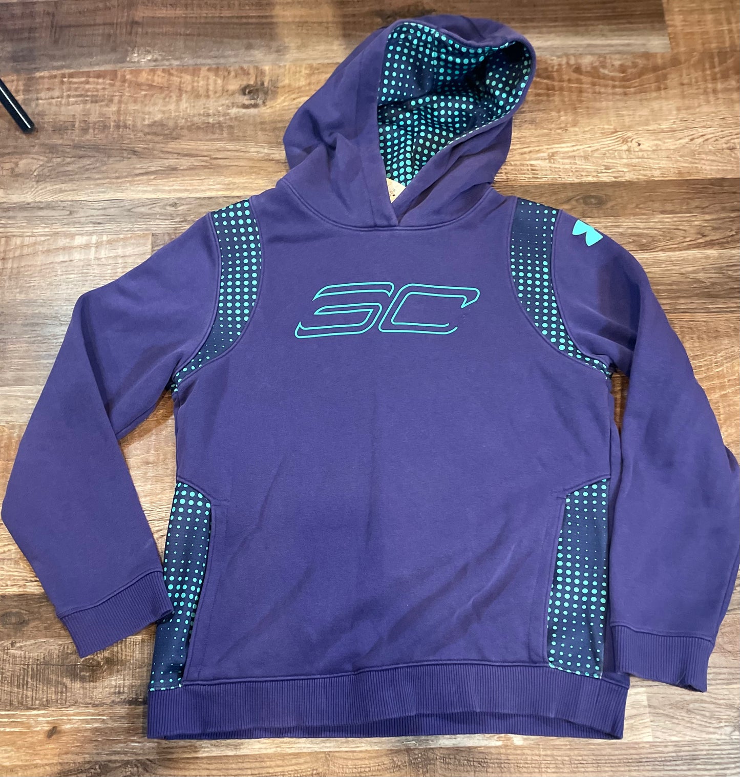 Under Armour Steph Curry Purple w/teal Hooded Sweatshirt boys size large