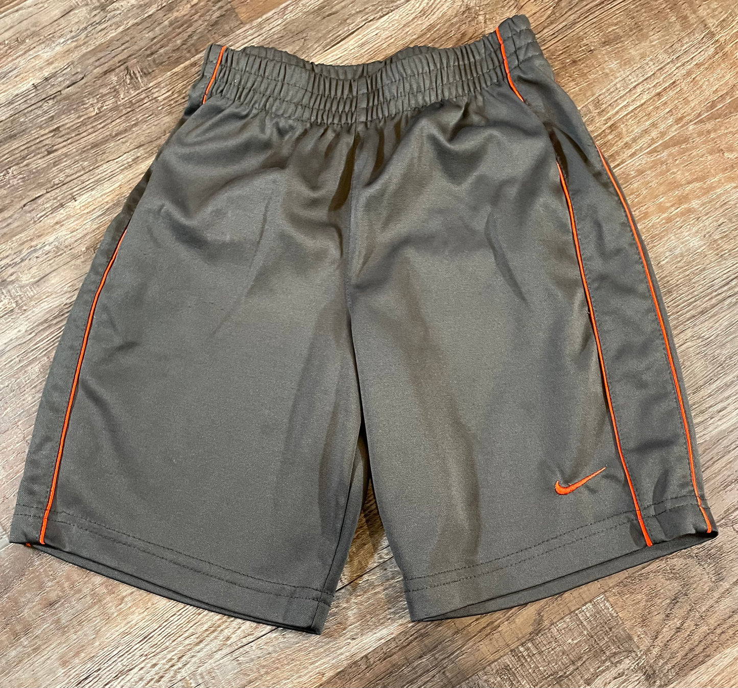 NIKE Grey w/Orange & side stripes Boys shorts size 7