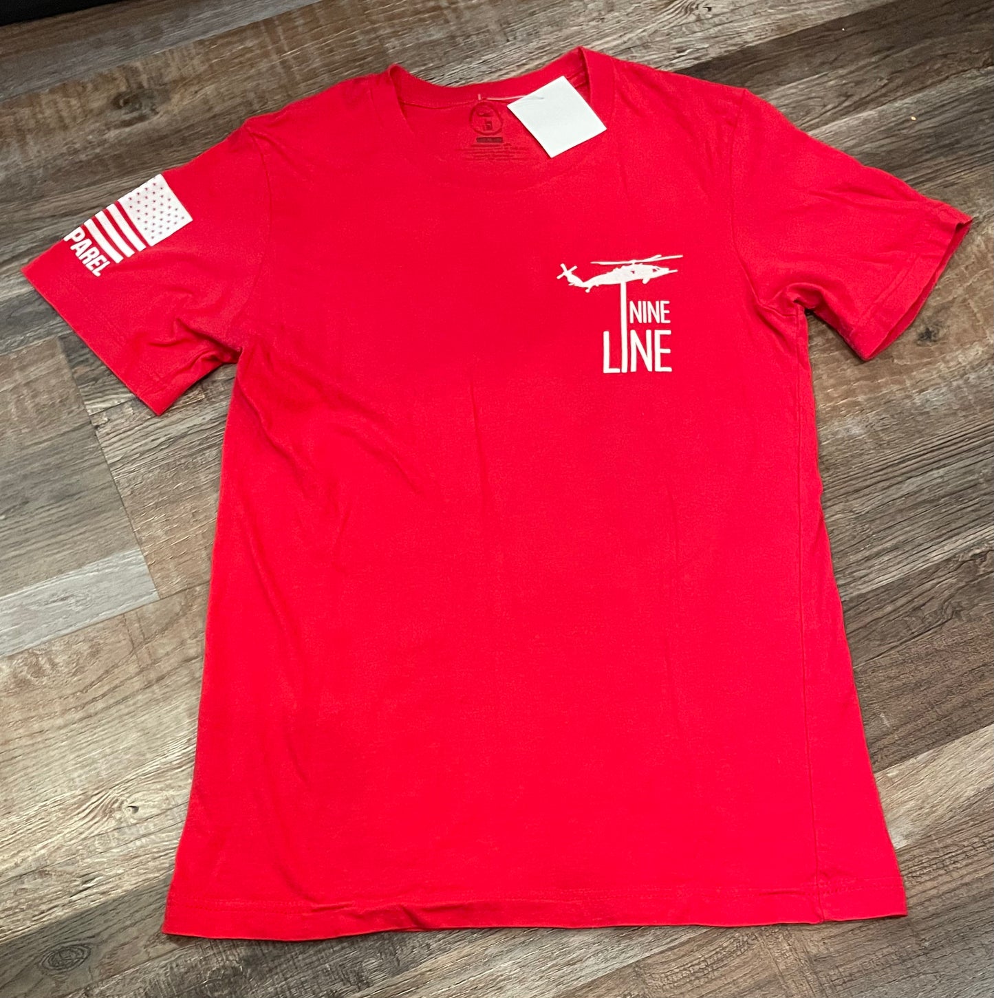 Nine Line Red Flag Short sleeve shirt Mens size small NWOT