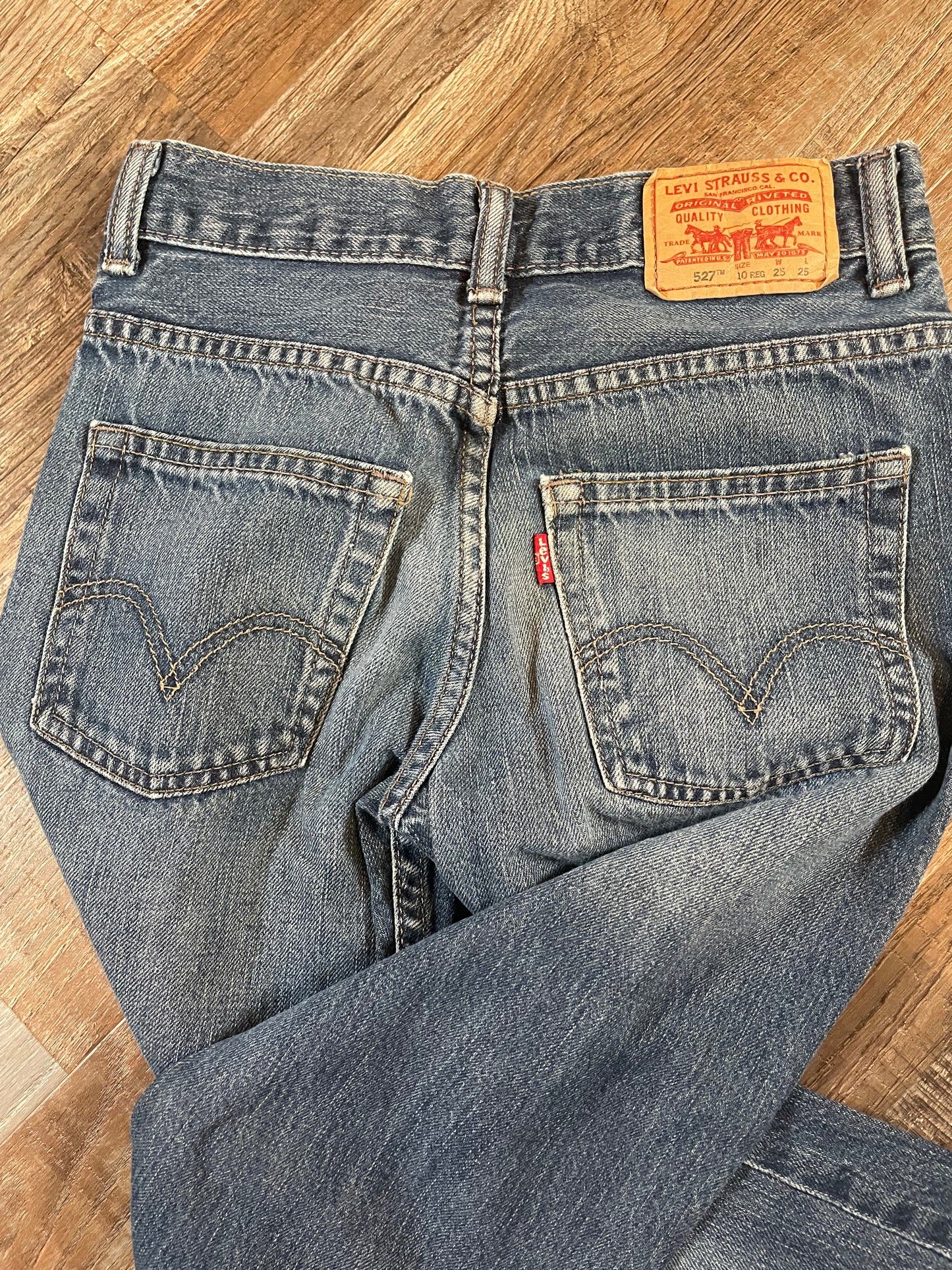 Levi’s Jeans loose #527 Mens size 25x25