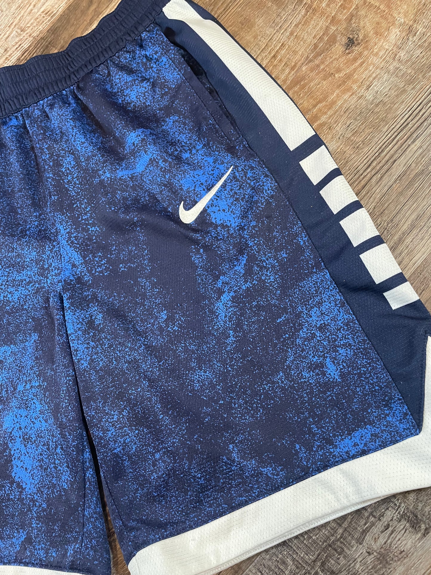 NIKE Blue w/Black boys shorts size XLarge