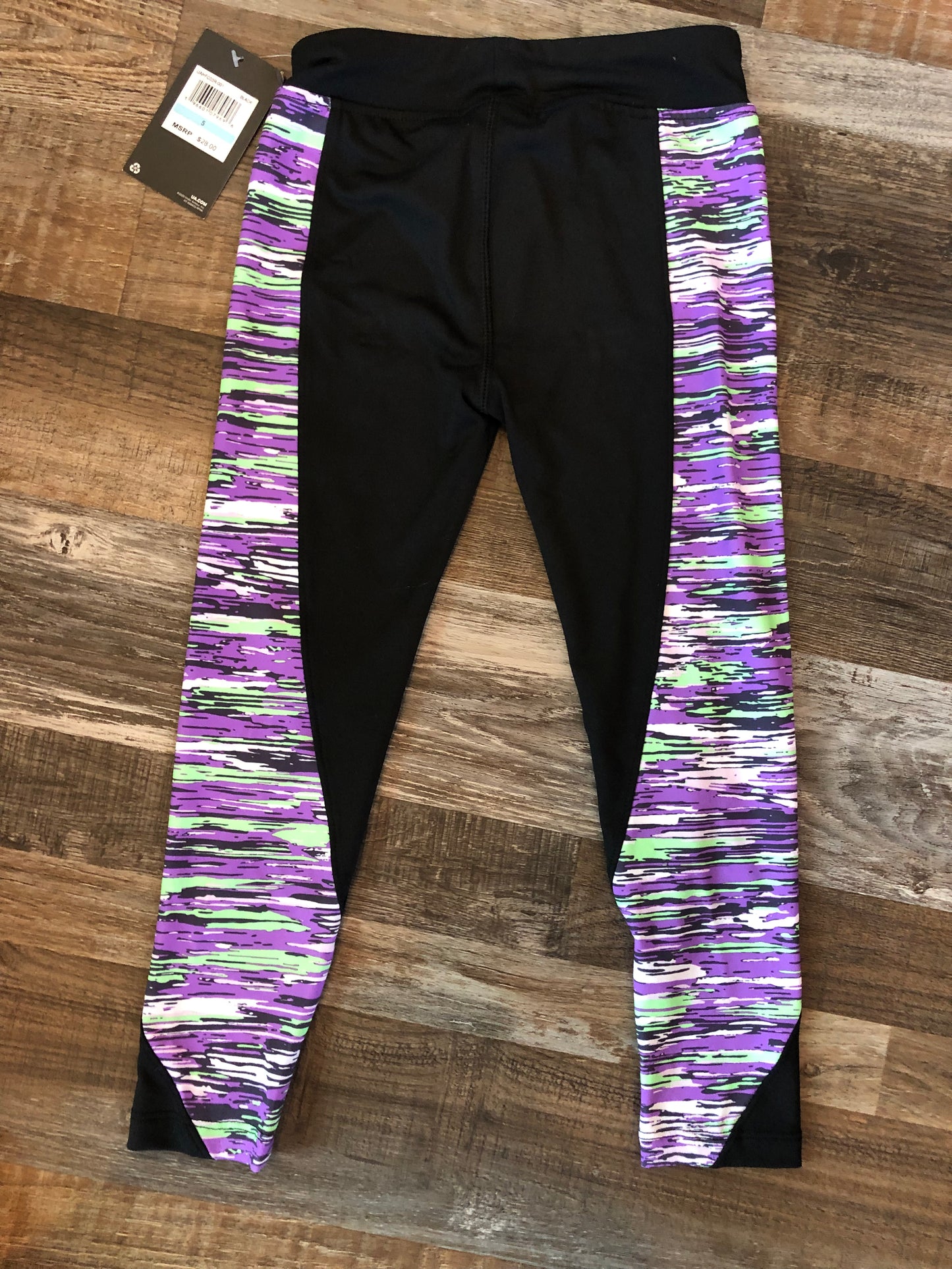 Under Armour Youth Girls Black leggings Youth size 5 NWT