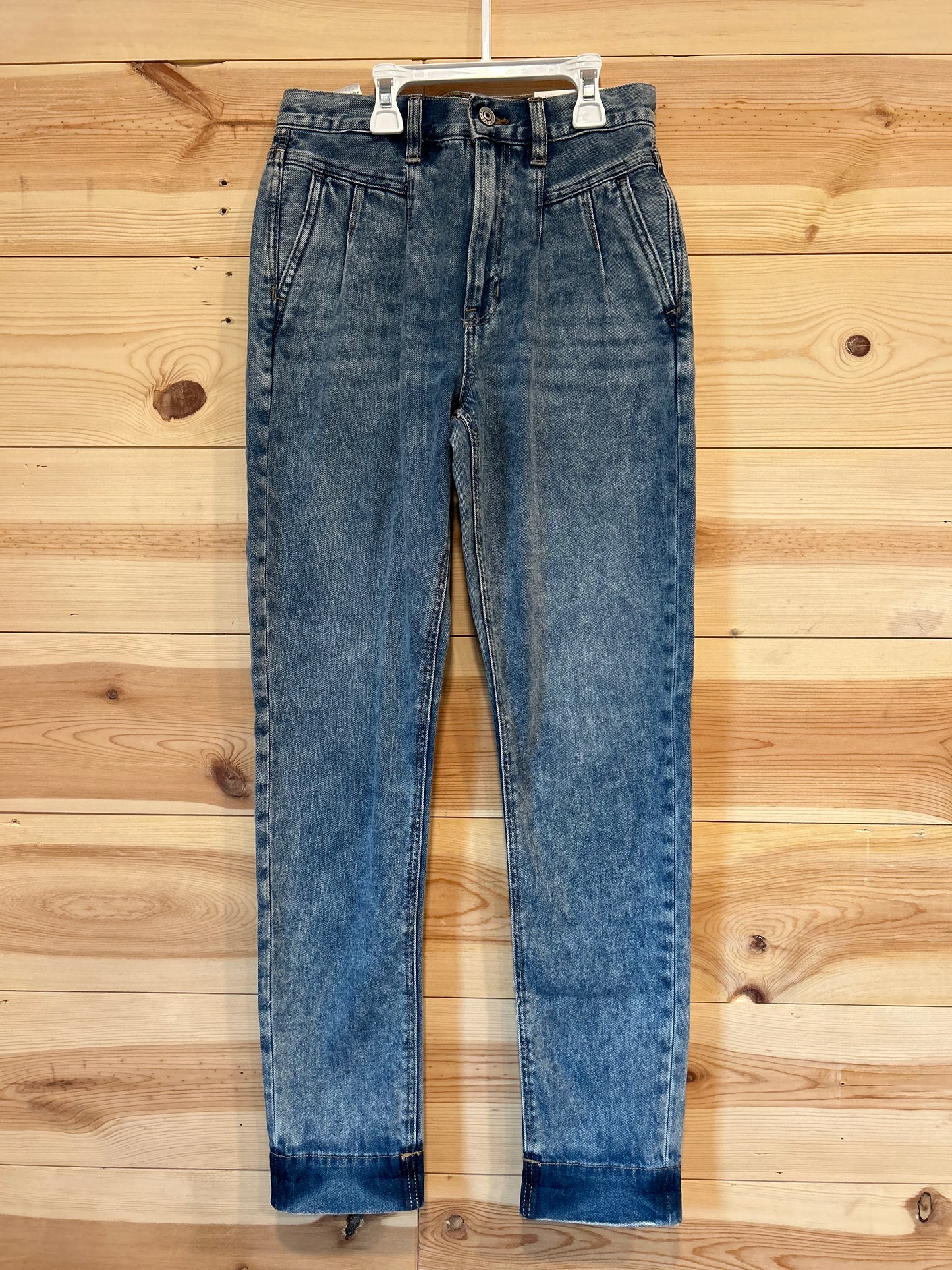 American Eagle Mom Jeans NEW!! w/Tag Women’s size 00 Regular